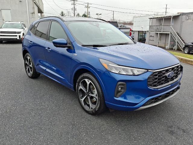 2023 ford escape st-line select
