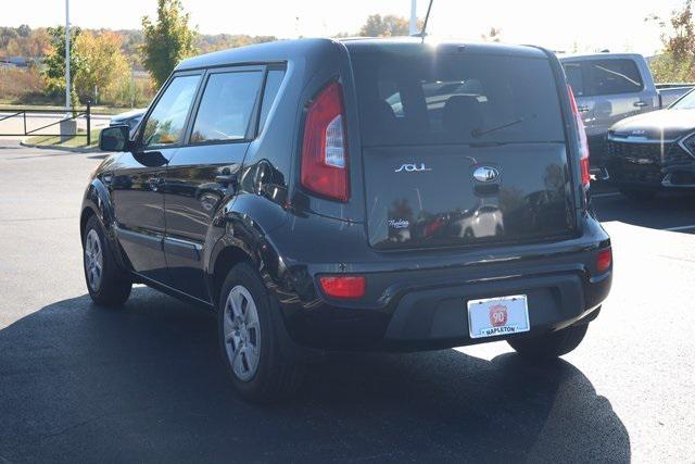 2013 kia soul base