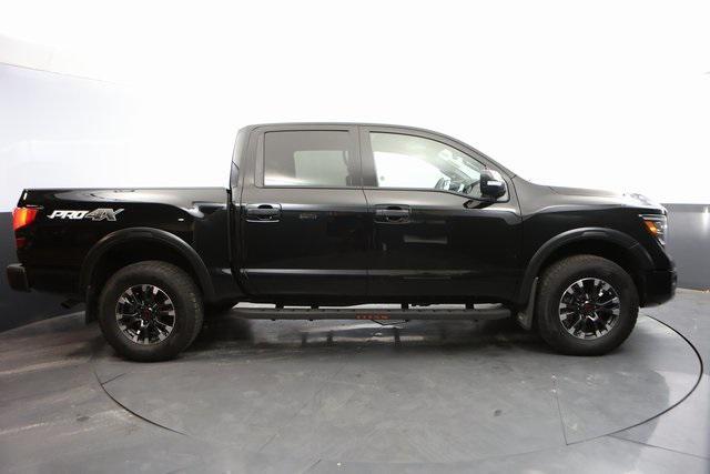 2023 nissan titan pro-4x