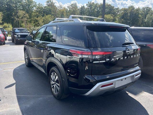2023 nissan pathfinder sl
