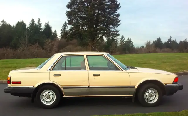 1983 accord base model - automatic - 4dr sedan - only 64k miles
