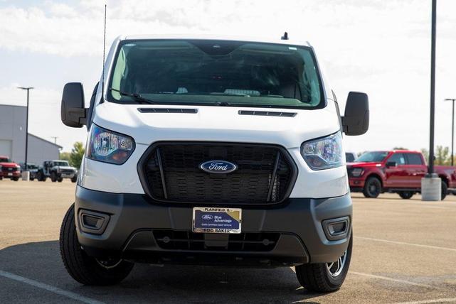 2023 ford transit-150 base