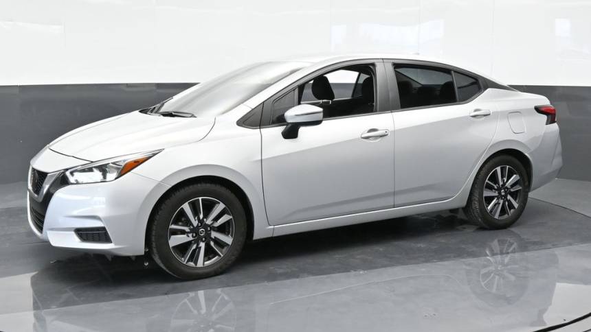 2021 nissan versa sv