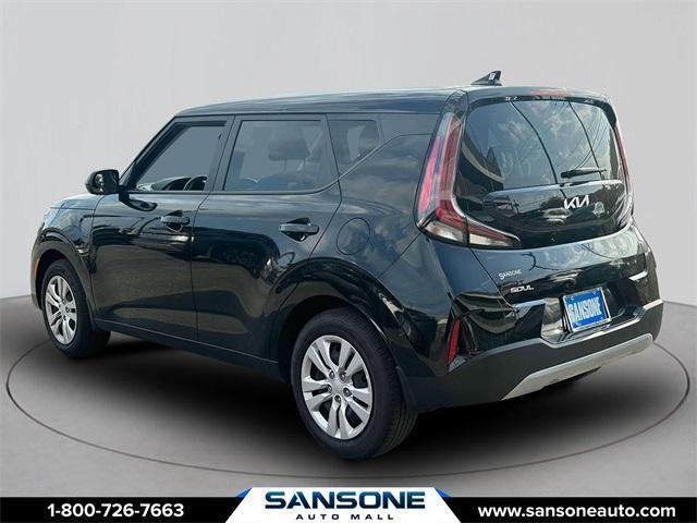 2023 kia soul lx