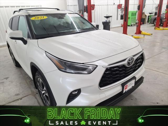 2021 toyota highlander xle