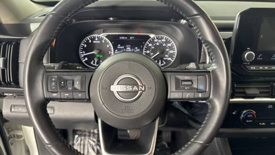 2023 nissan pathfinder sv