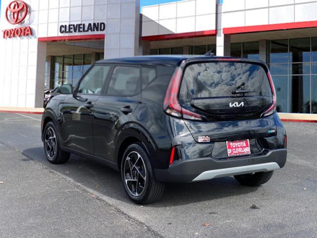 2023 kia soul ex