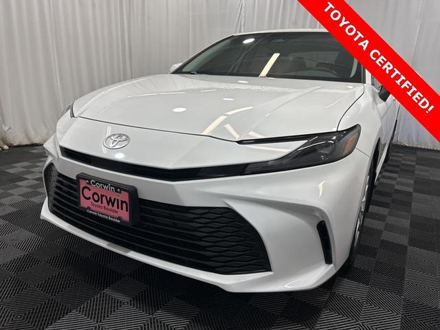 2025 toyota camry le