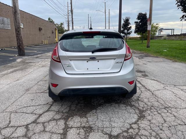 2015 ford fiesta se