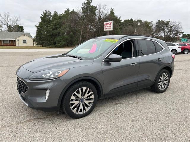 2022 ford escape titanium