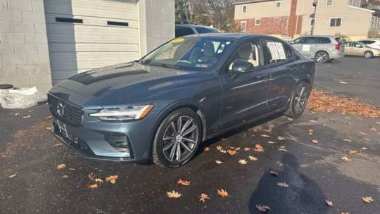 2022 Volvo S60