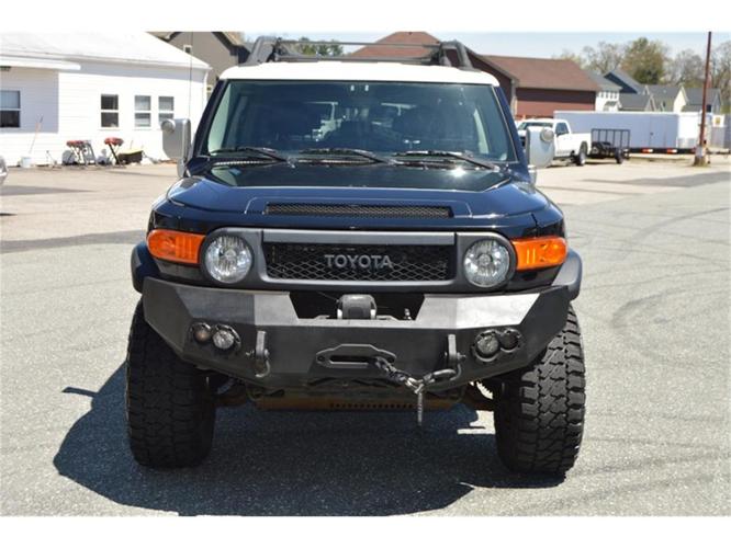 2007 toyota fj cruiser in springfield, massachusetts