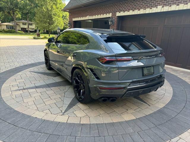 2024 lamborghini urus performante