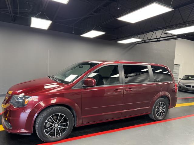 2017 dodge grand caravan gt