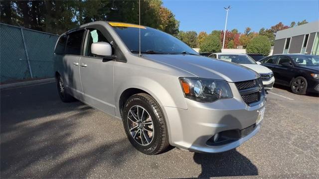 2018 dodge grand caravan se