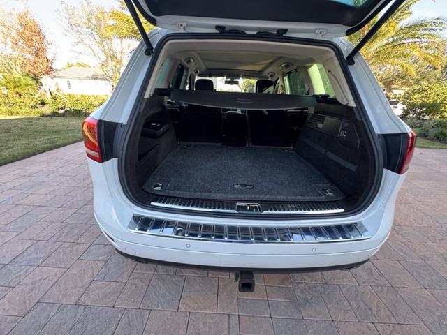 2012 volkswagen touareg hybrid base