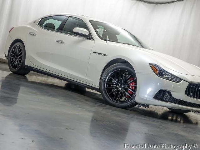 2017 maserati ghibli s q4