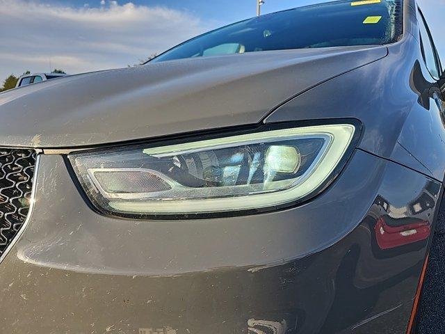 2022 chrysler pacifica hybrid touring l
