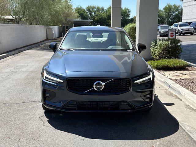 2024 volvo s60 b5 plus dark theme