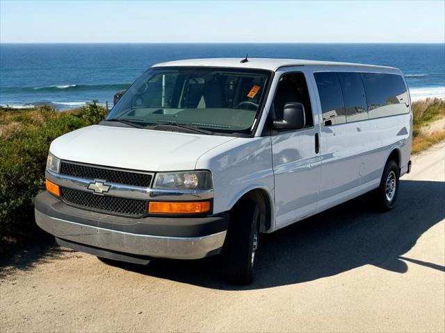 2015 chevrolet express 3500 lt