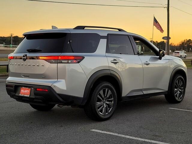 2023 nissan pathfinder sv