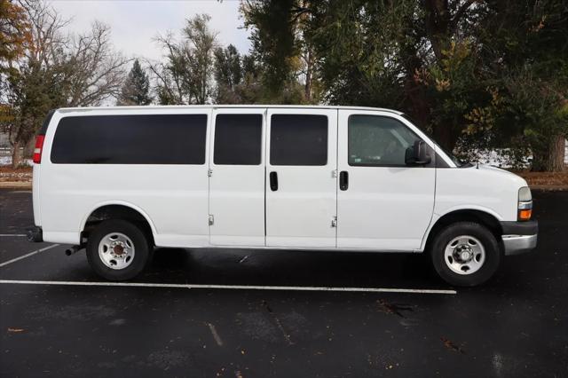 2009 chevrolet express 3500 ls extended wagon