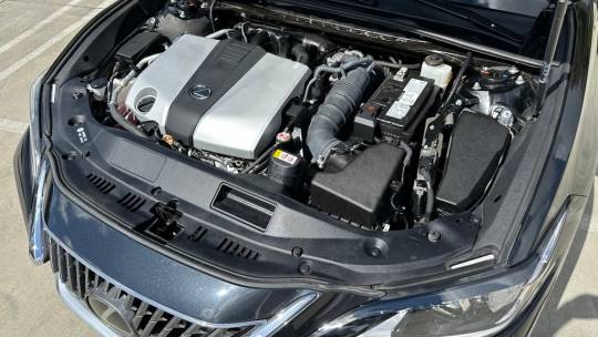 2022 Lexus ES