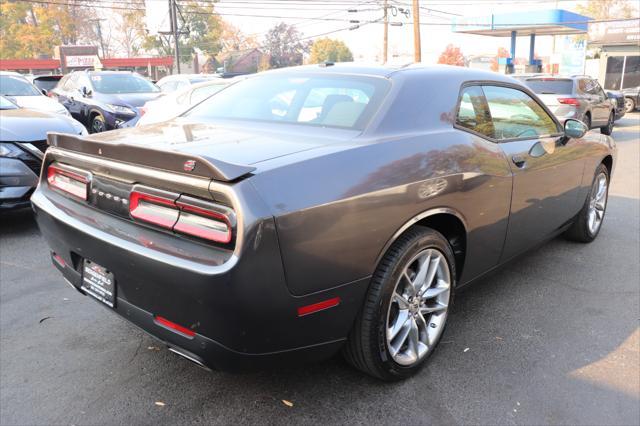 2022 dodge challenger gt
