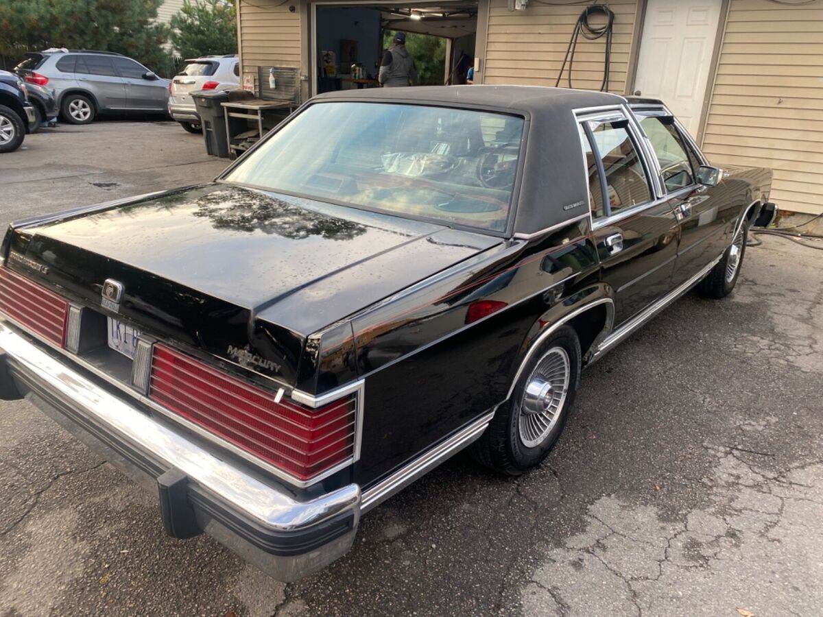 1987 mercury grand marquis. mercury's version of a ford crown victoria