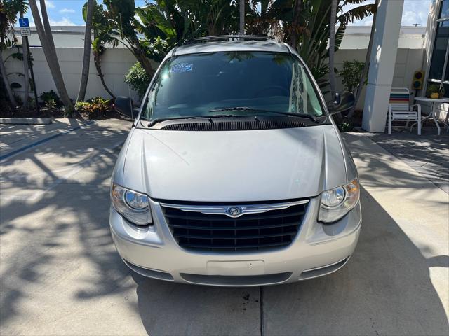 2006 chrysler town & country touring