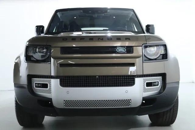 2020 land rover defender 110 se