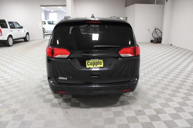 2019 chrysler pacifica touring-l plus