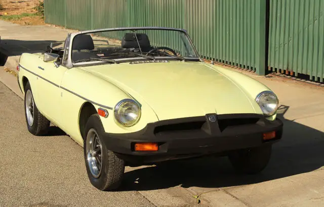 1977 mgb roadster, great project, rust free, runs well, no reserve