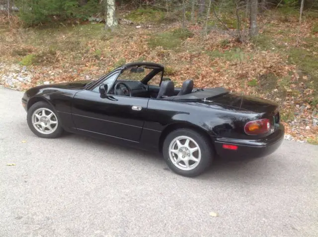1994 mazda miata convertible 2-door 1.8l