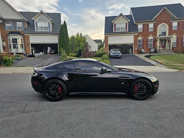 2015 aston martin v8 vantage base