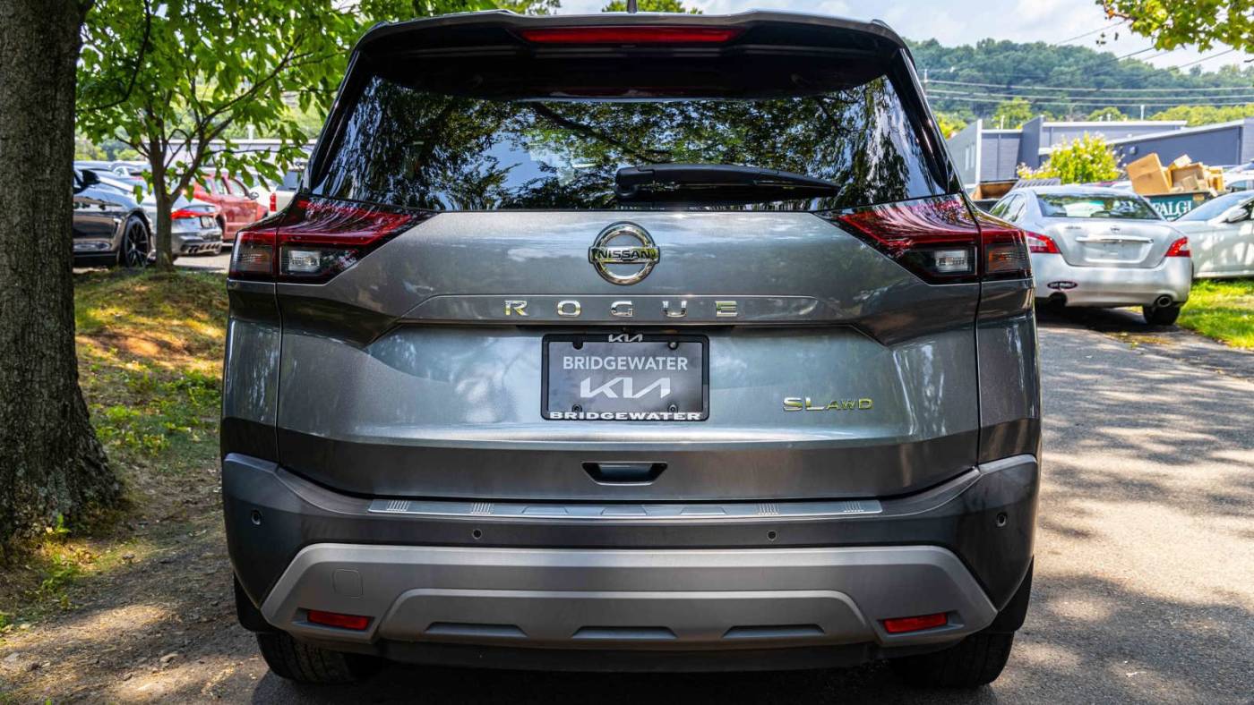 2021 nissan rogue sl