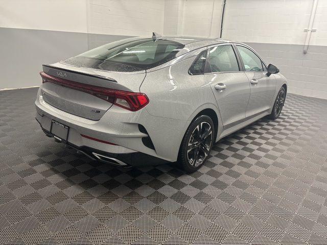 2022 kia k5 gt-line