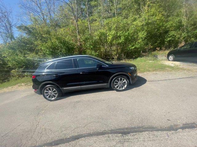 2019 lincoln mkc select