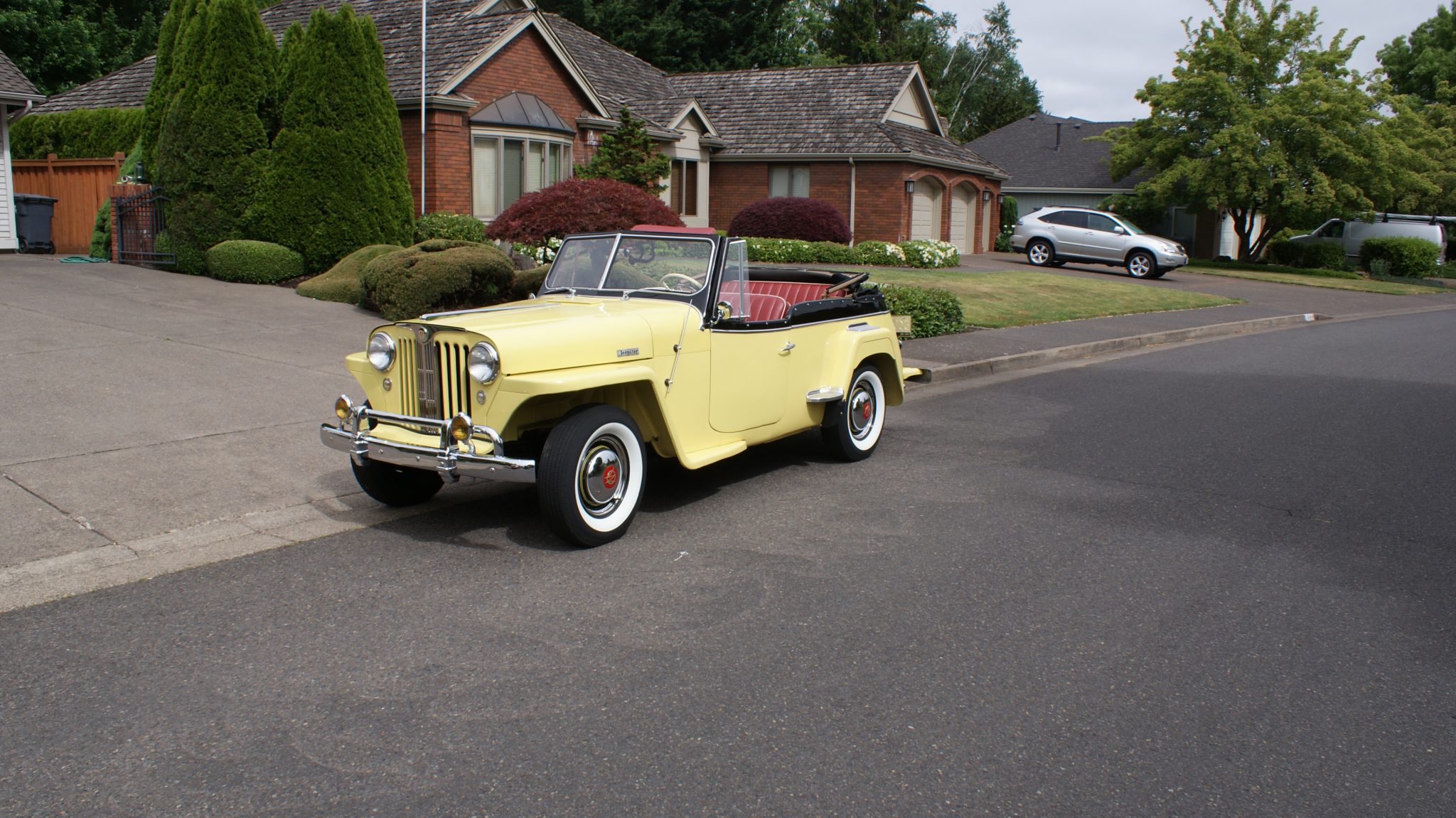 1949 willys-overland jeepster