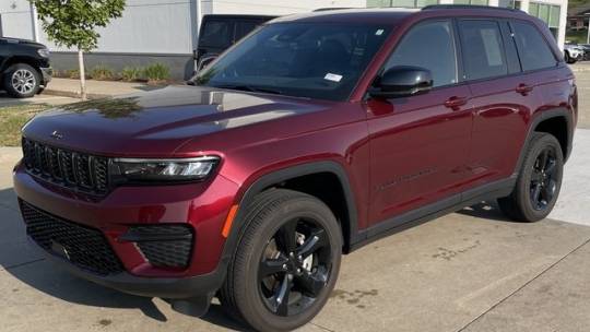 2022 jeep grand cherokee altitude