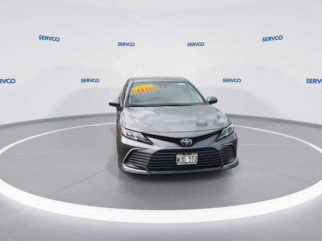 2022 toyota camry le