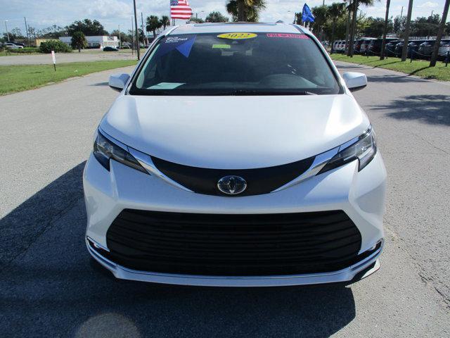 2022 toyota sienna xle 7 passenger