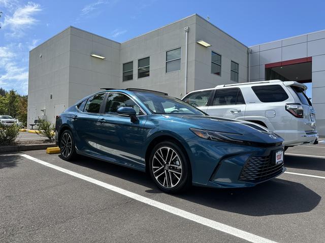 2025 toyota camry xle