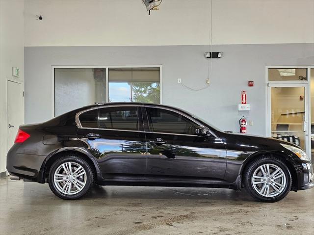 2013 infiniti g37x base