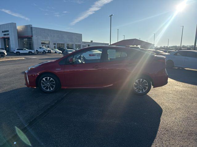 2022 toyota prius limited