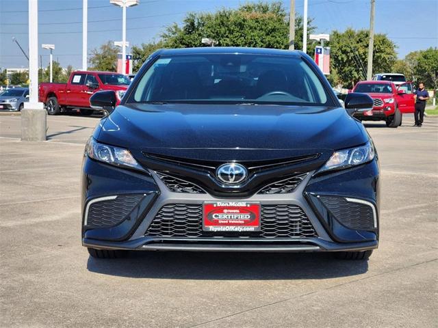2024 toyota camry se