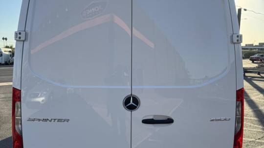 2024 Mercedes-Benz Sprinter