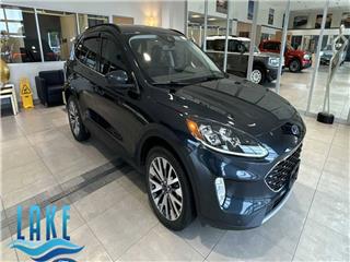 2022 Ford Escape titanium