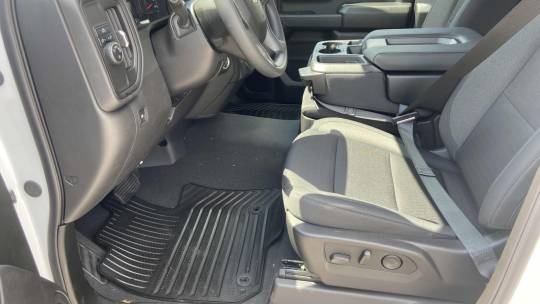 new 2024 chevrolet silverado 1500 custom crew cab short bed 2wd
