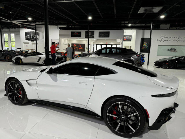 2020 aston martin vantage